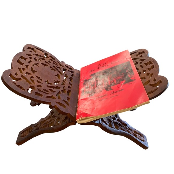 FINAL PRICE! “Rare” Vintage Carved Solid Wood Bible/Book Holder, - Picture 4 of 11